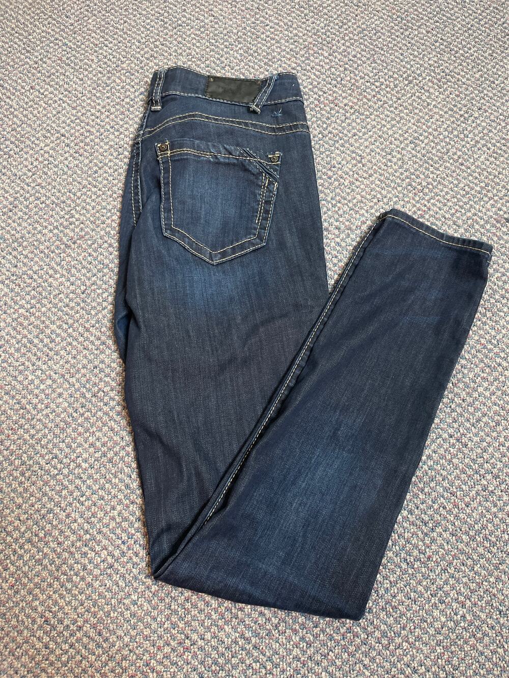 Buckle Black Dark Wash Skinny Jeans 25